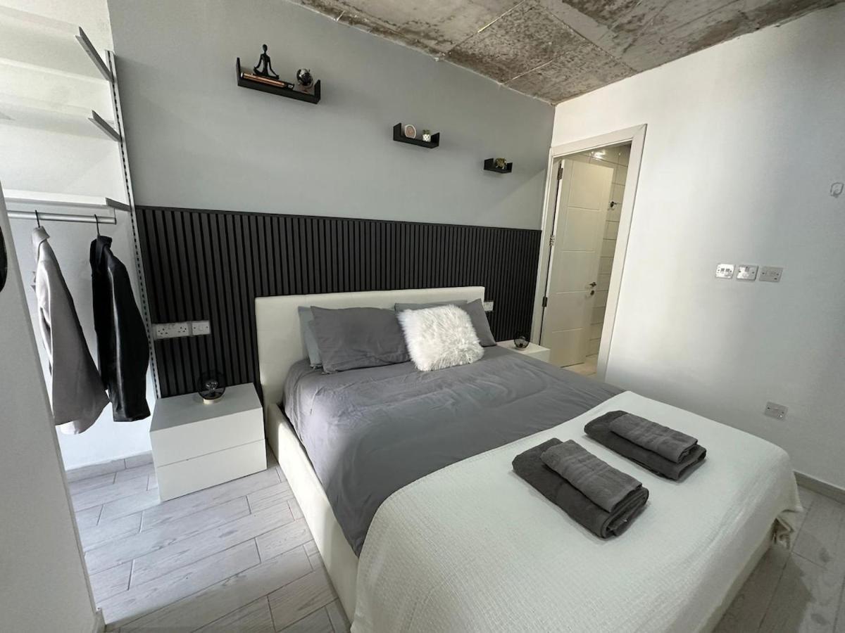 Paceville - 3a - Stylish 2br Centre Апартаменты *